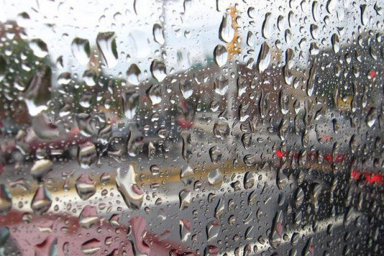 A héten is folytatódik a borús, esős idő