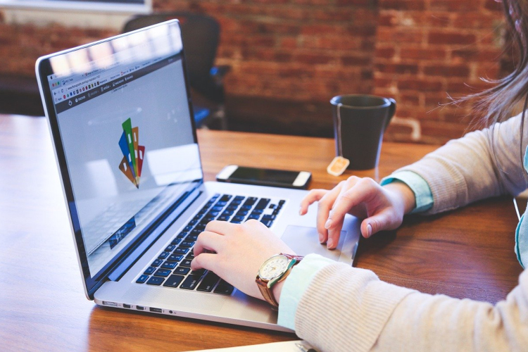 Hetvenmillió forintos befektetést kaphatnak magyar startupok