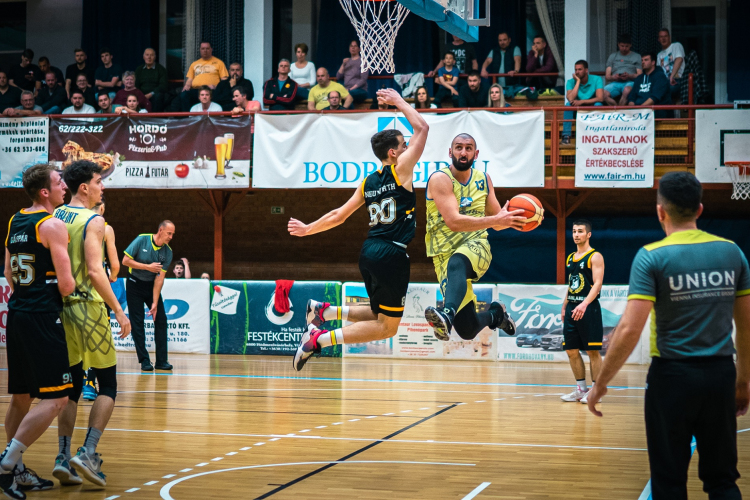 Extra második félidő a DEAC-tól, Kosársuli-búcsú a negyeddöntőben