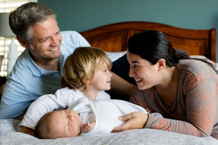Egyszerűsödnek a családtámogatások igénylésének feltételei