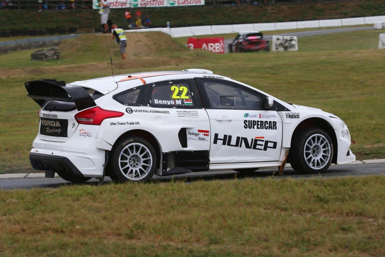 Tökéletes csapatmunka, kategóriagyőzelem, dobogók