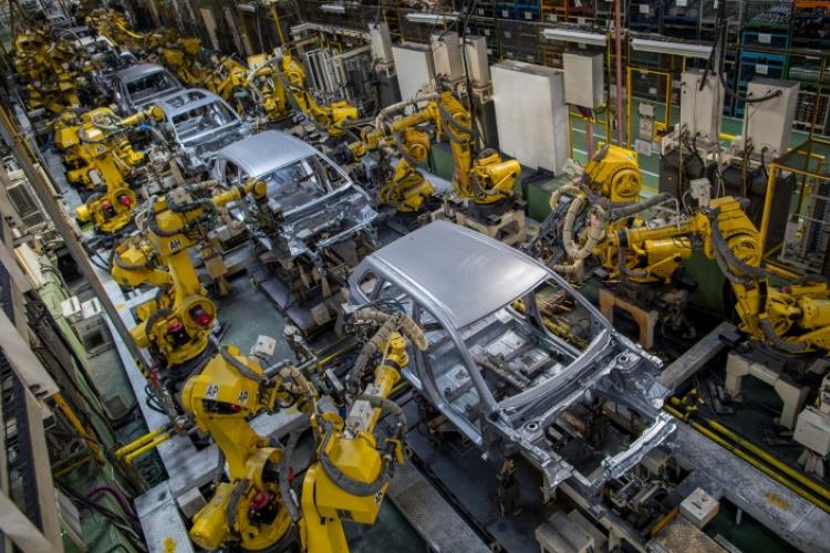 Megviseli a magyarországi autógyárakat a globális csiphiány