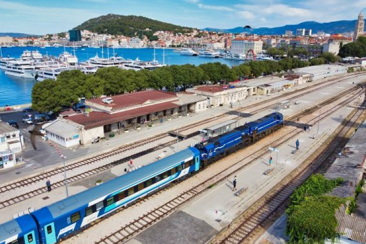 Éjszakai utazás az Adriára – közvetlen vonattal Budapest és Split között