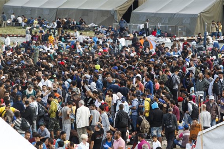 A németek többsége már hibának tartja a Magyarországról elindult menedékkérők beengedését
