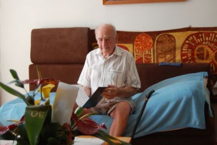 90. születésnapján köszöntötték Lázár Lajost az önkormányzat dolgozói