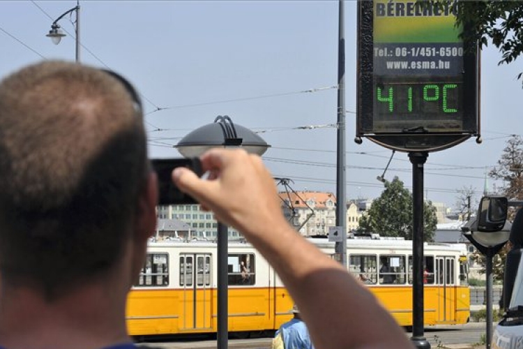 Elsőfokú figyelmeztetés a hőség miatt