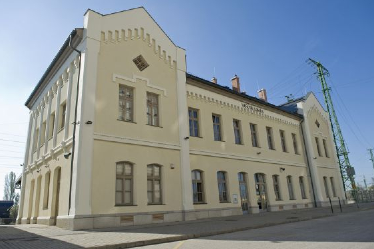 Megújult a karcagi vasútállomás felvételi és kiszolgáló épülete