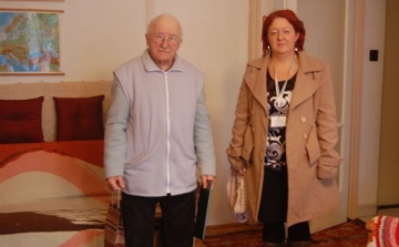 Szaszkó Pétert 90. születésnapján felköszöntötték az önkormányzat dolgozói