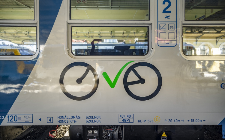 Idén is számos ajánlattal várja a kerékpárosokat a MÁV-Volán-csoport