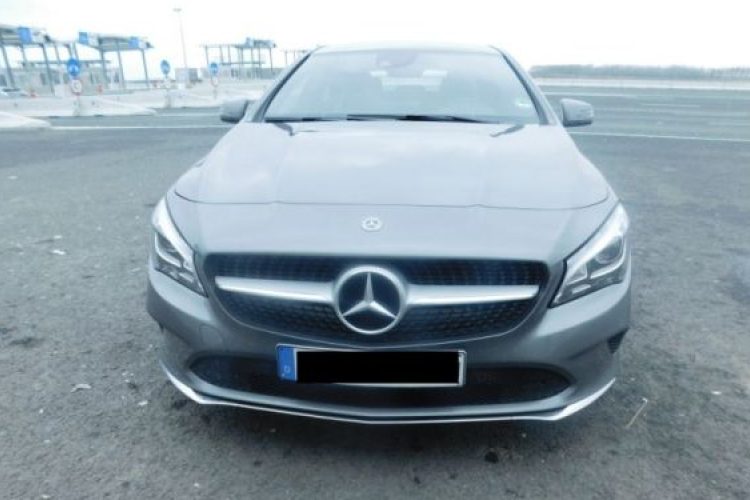 Körözött német Mercedes Csanádpalotán