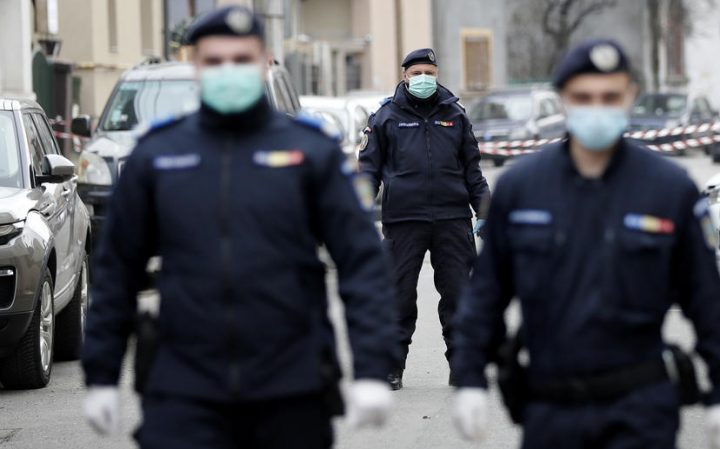 Koronavírus - Romániában szeptember elsejétől megnyílnak a vendéglők és színházak