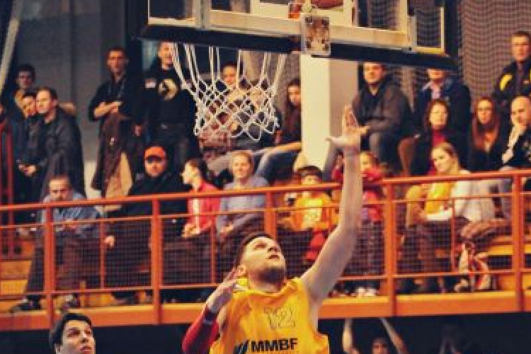 A BÉKÉS NYERTE A RANGADÓT