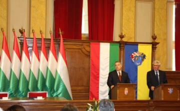Orbán Viktor sajtótájékoztatót tartott Hódmezővásárhelyen