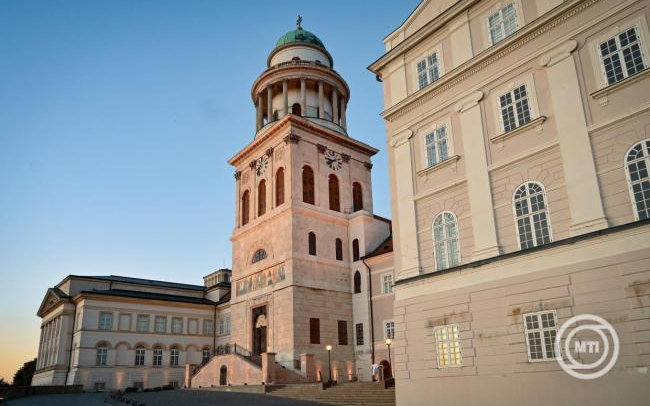 Húsvét - Húsvéthétfőn orgonakoncert lesz a Pannonhalmi Főapátság bazilikájában