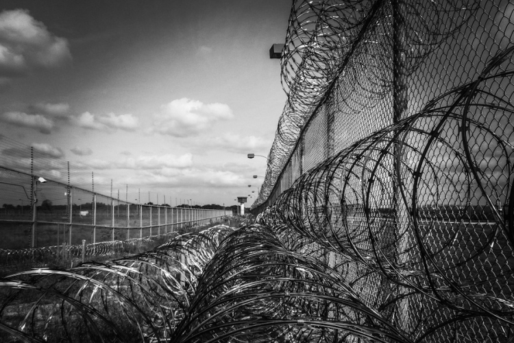 Törökország 90 ezer rabot tervez kiengedni a börtönökből a járvány miatt