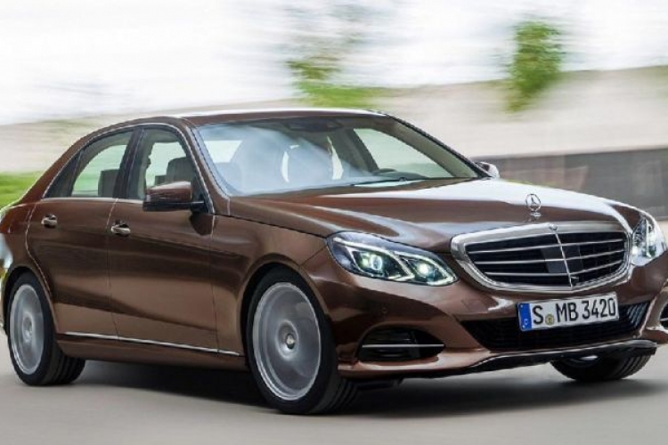 Beárazták az új Mercedes-Benz E-osztályt