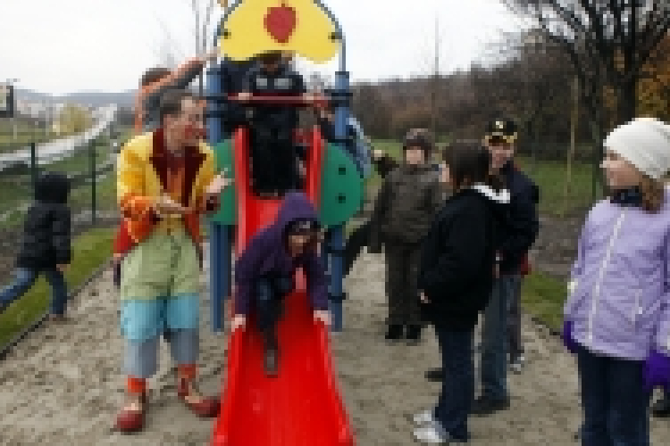 A szünidőben is óvja gyermekét!