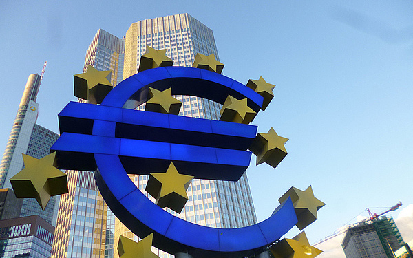 Ukrán válság - Londoni elemzők: Közép-Európa számára az euróövezet a nagyobb kockázat